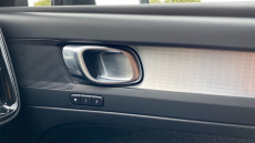 Volvo XC40 2.0 B3P Plus Dark 5dr Auto Petrol Estate